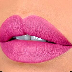 NYX PUSHD UP Lingerie XXL Matte Liquid Lipstick - Rosewood